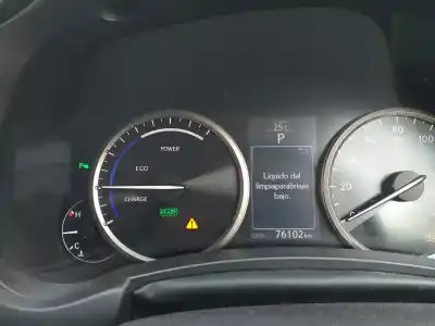 Veicolo di demolizione lexus nx (az10) 300h 2wd 155 cv / 114 kw dell'anno 2017 alimentato 2arfxe