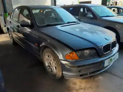 Veículo de Sucata bmw serie 3 berlina (e46) 320d do ano 1999 alimentado 204d1
