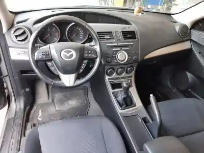Vehicul casat MAZDA 3 LIM. (BL) Active al anului 2010 alimentat Y6