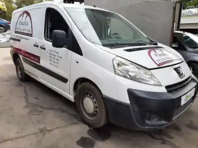 Veículo de Sucata PEUGEOT EXPERT TEPEE (VF3X_) 1.6 HDI 90 16V do ano 2009 alimentado 9HU