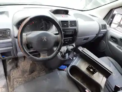 Veículo de Sucata peugeot expert tepee (vf3x_) 1.6 hdi 90 16v do ano 2009 alimentado 9hu