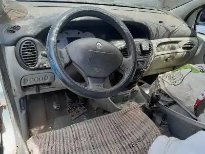 Здавання транспортного засобу renault scenic rx4 (ja0) 1.9 dci salomon року 2001 потужний f9q