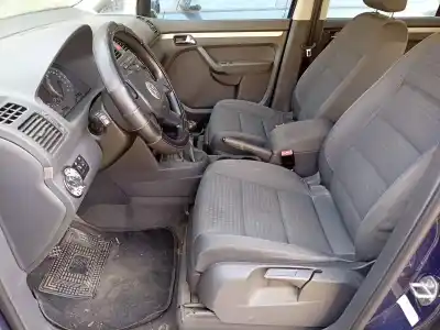 Scrapping Vehicle volkswagen touran van (1t1, 1t2) fsi of the year 2004 powered bag