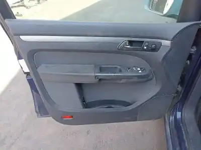 Scrapping Vehicle volkswagen touran van (1t1, 1t2) fsi of the year 2004 powered bag