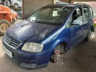 Scrapping Vehicle volkswagen touran van (1t1, 1t2) fsi of the year 2004 powered bag