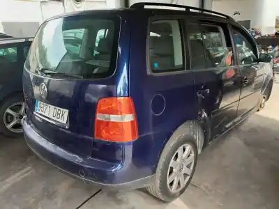 Scrapping Vehicle volkswagen touran van (1t1, 1t2) fsi of the year 2004 powered bag