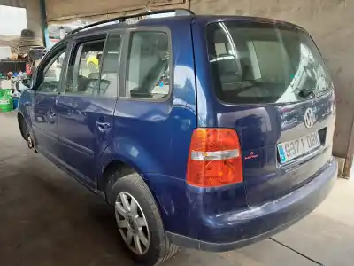 Scrapping Vehicle volkswagen touran van (1t1, 1t2) fsi of the year 2004 powered bag