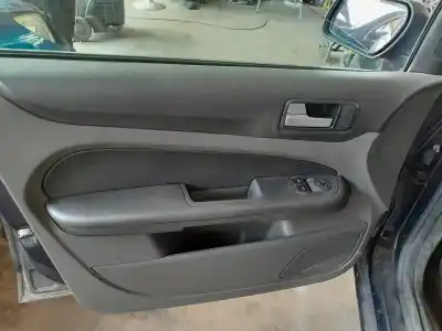 Veículo de Sucata ford focus berlina (cap) trend do ano 2006 alimentado hhda