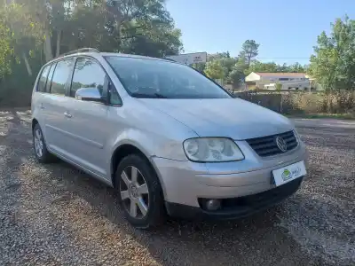 Veículo de Sucata volkswagen touran van (1t1, 1t2) 1.9 tdi do ano 2006 alimentado bkc
