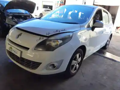 Verschrottungsfahrzeug renault scénic iii (jz0/1_) 1.9 dci (jz0j, jz1j, jz1k, jz1s) des jahres 2011 angetrieben f9q870