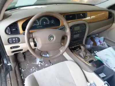 Scrapping Vehicle jaguar s-type 3.0 v6 24v cat of the year 2003 powered 