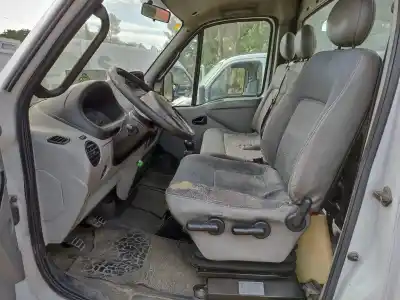 Veículo de Sucata renault mascott ka 130.35/55 base 125 cv / 92 kw do ano 2001 alimentado sofim 8140.43s