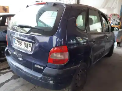 Scrapping Vehicle renault scenic (ja..) 1.9 dci authentique of the year 2002 powered f9q