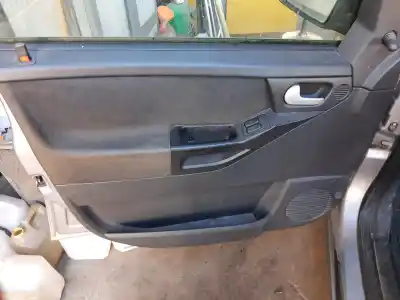 Veicolo di demolizione opel meriva cosmo dell'anno 2003 alimentato z16se