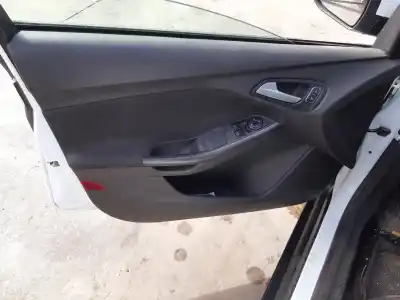 Здавання транспортного засобу ford focus iii 1.5 tdci року 2001 потужний xxda