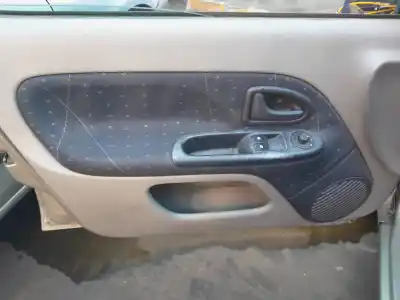 Vehicul casat renault clio ii fase ii (b/cb0) expression al anului 2002 alimentat d4f