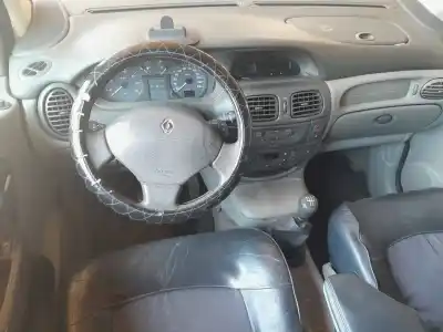Scrapping Vehicle renault scenic (ja..) 1.9 dci century 102 cv / 75 kw of the year 2002 powered f9q
