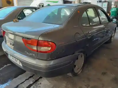 Здавання транспортного засобу renault megane i scenic (ja0) 1.6 16v kaleido 107 cv / 79 kw року 1999 потужний k4m