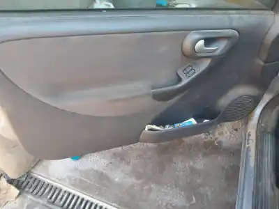 Scrapping Vehicle opel corsa c blue line of the year 2004 powered z13dt