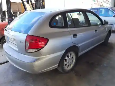 Veículo de Sucata kia rio rs berlina do ano 2004 alimentado a3d