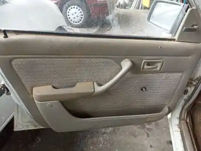 Verschrottungsfahrzeug opel kadett e ls berlina des jahres 2001 angetrieben 16sv