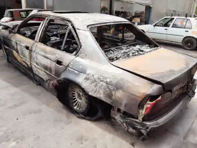 Veículo de Sucata BMW SERIE 7 (E38) 730d Automático do ano 2004 alimentado M57306D1
