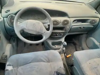 Scrapping Vehicle renault megane i scenic (ja0) 1.6e alize of the year 1998 powered k7m
