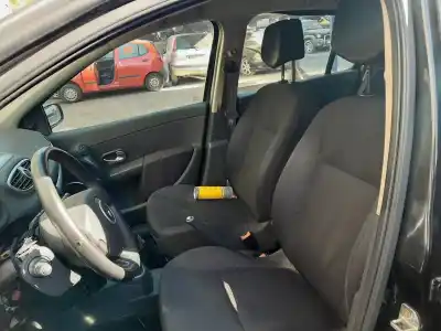 Veículo de Sucata renault clio iii emotion do ano 2001 alimentado k9k