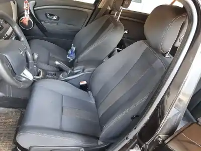 Scrapping Vehicle renault megane iii sport tourer dynamique of the year 2009 powered k4m858