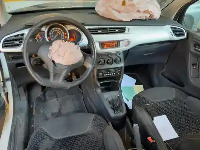 Veicolo di demolizione citroen c3 business dell'anno 2001 alimentato 8hr
