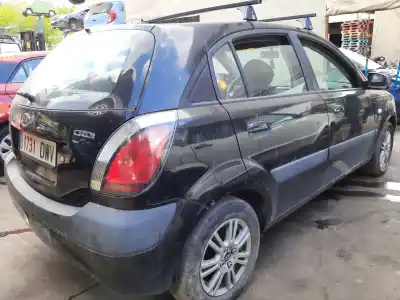 Sloopvoertuig kia rio 1.5 crdi ex2 van het jaar 2006 aangedreven d4fa