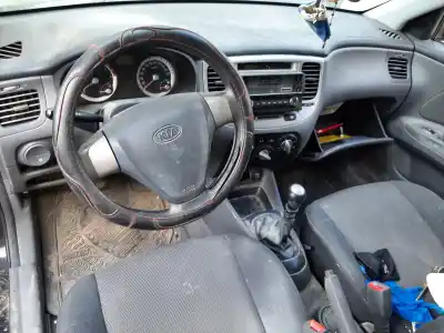 Sloopvoertuig kia rio 1.5 crdi ex2 van het jaar 2006 aangedreven d4fa