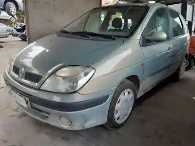 Verschrottungsfahrzeug renault   des jahres 2001 angetrieben f9q744