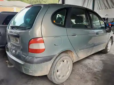 Verschrottungsfahrzeug renault   des jahres 2001 angetrieben f9q744
