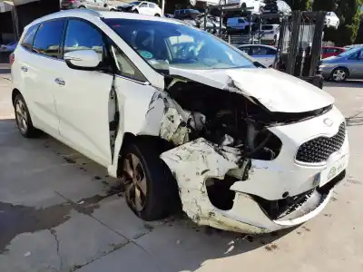 Здавання транспортного засобу kia carens iv 1.7 crdi року 2016 потужний d4fd