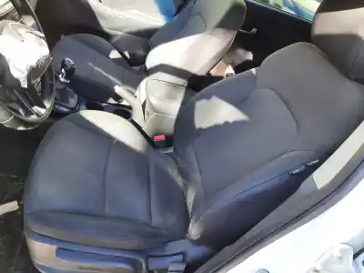 Здавання транспортного засобу kia carens iv 1.7 crdi року 2016 потужний d4fd