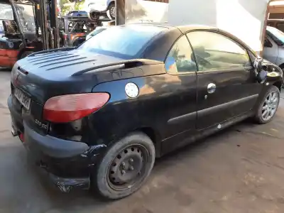 Veículo de Sucata peugeot 206 cc cc do ano 2001 alimentado rfn