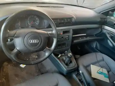 Veículo de Sucata audi a4 berlina (b5) 1.8 do ano 1999 alimentado adr