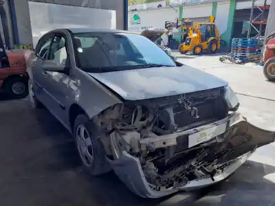 Scrapping Vehicle renault   of the year 2003 powered k9k722