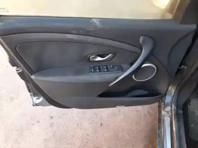 Veículo de Sucata renault megane iii sport tourer dynamique do ano 2001 alimentado k9k836