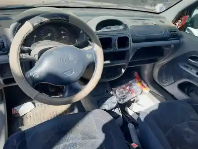 Scrapping Vehicle renault clio ii fase i (b/cbo) 1.6 16 v initiale (b/cbot) of the year 1999 powered k4m748