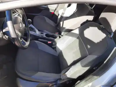 Veículo de Sucata ford focus lim. (cb8) trend do ano 2001 alimentado t1da