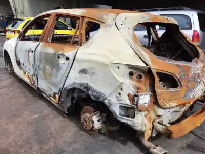 Vehicul casat mazda 3 lim. (bl) sportive al anului 2010 alimentat r2aa