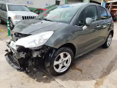 Veículo de Sucata citroen c3 selection do ano 2001 alimentado 8hr