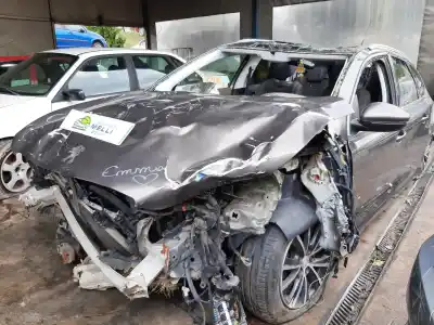 Veículo de Sucata peugeot 308 allure do ano 2001 alimentado 9h05