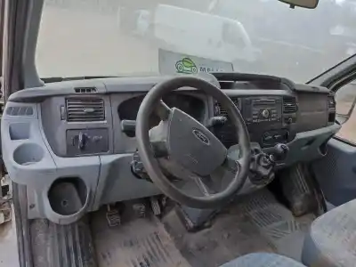 Veículo de Sucata ford transit caja abierta ´06 ft 330 k cabina simple. corta 140 cv / 103 kw do ano 2001 alimentado h9fb