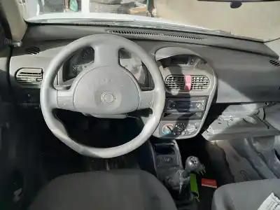 Здавання транспортного засобу opel corsa c (x01) 1.0 (f08, f68) року 2003 потужний z10xe