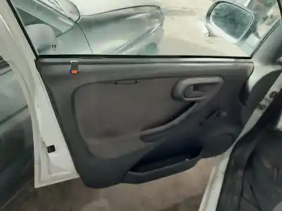 Здавання транспортного засобу opel corsa c (x01) 1.0 (f08, f68) року 2003 потужний z10xe