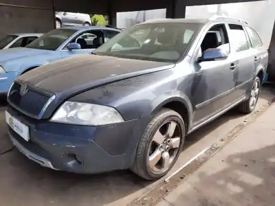 Sloopvoertuig SKODA OCTAVIA COMBI (1Z5) Scout 4X4 van het jaar 2008 aangedreven BMM