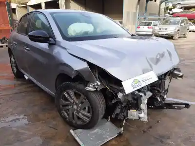 Veículo de Sucata peugeot 208 (p2) active do ano 2001 alimentado hm05